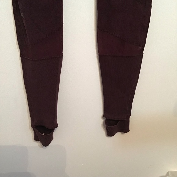 Lululemon Devi Yoga Pant
Heathered Bordeaux Drama / Black Cherry - Picture 9 of 14